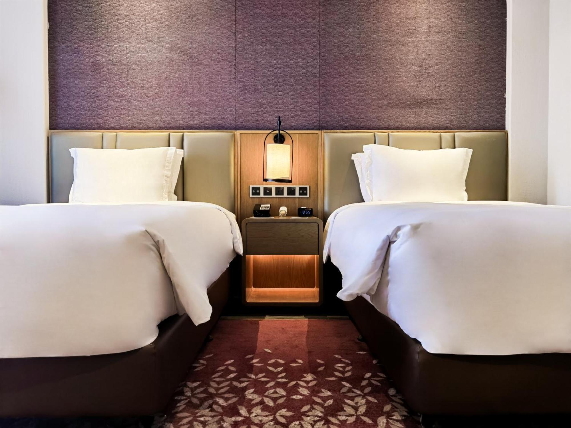 Hotel Crowne Plaza QingdaoOrientalMovieMetropolis Esterno foto